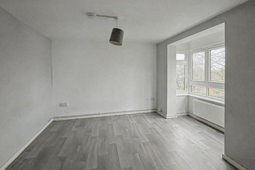 Flat 8, 45 Grove Road, Bexleyheath, DA7 6AX