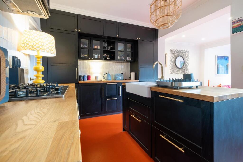 73 Queens Road-10.JPG