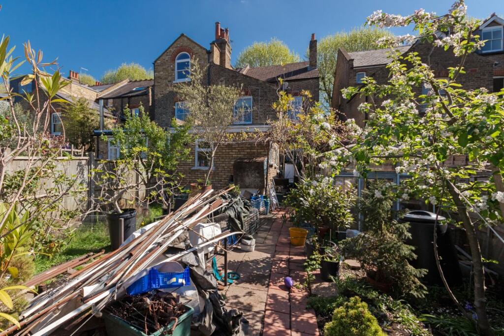 Thornton Avenue 5 W4 PH8.jpg