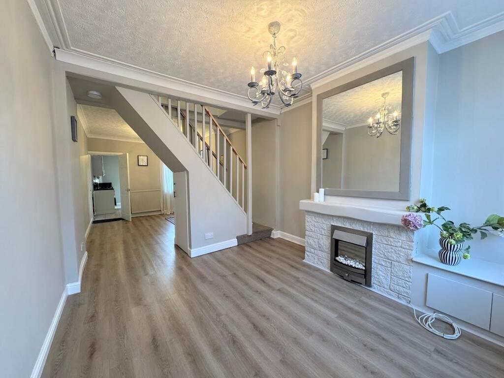 OPEN PLAN LIVING DINING ROOM