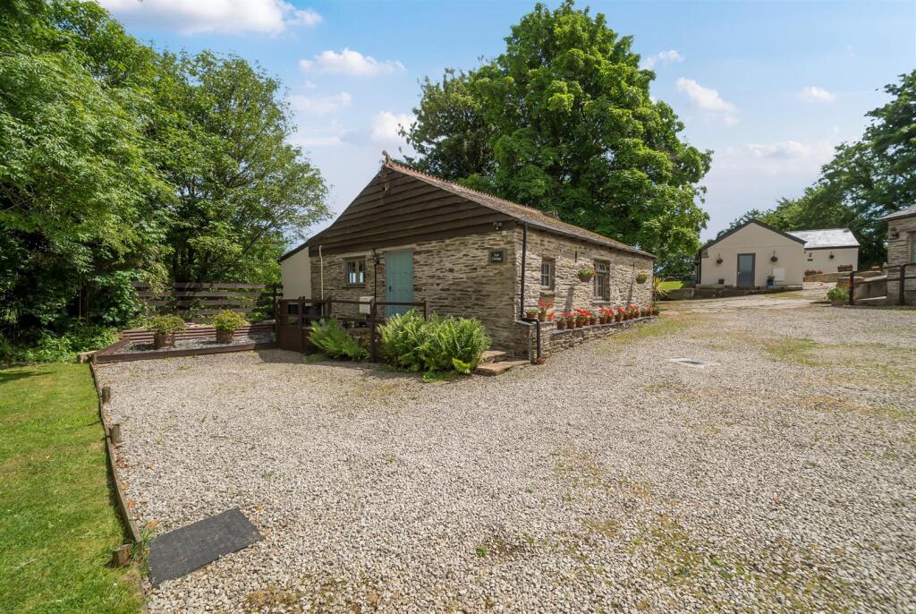 Lee Cottage