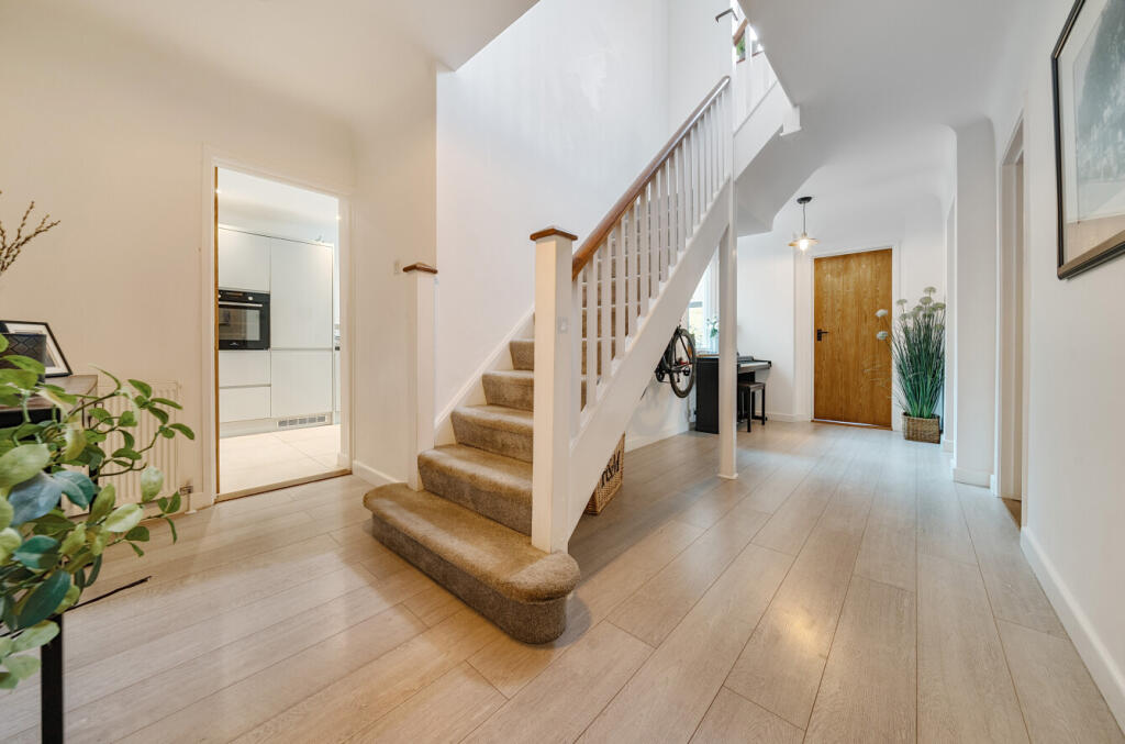 1300181-15-6841d8...