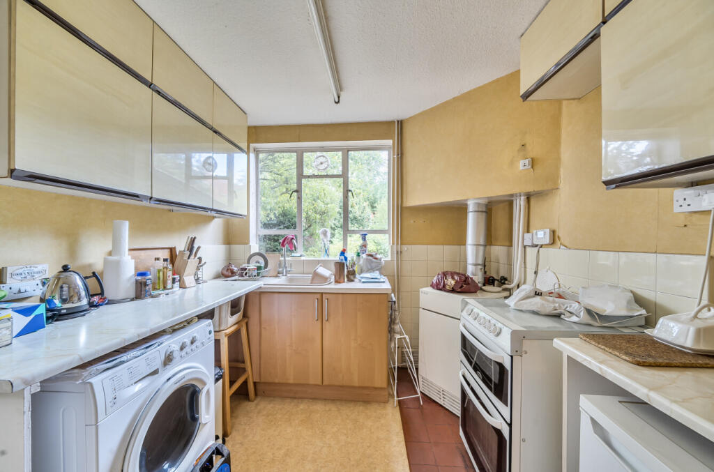 1346134-15-68b1f1...