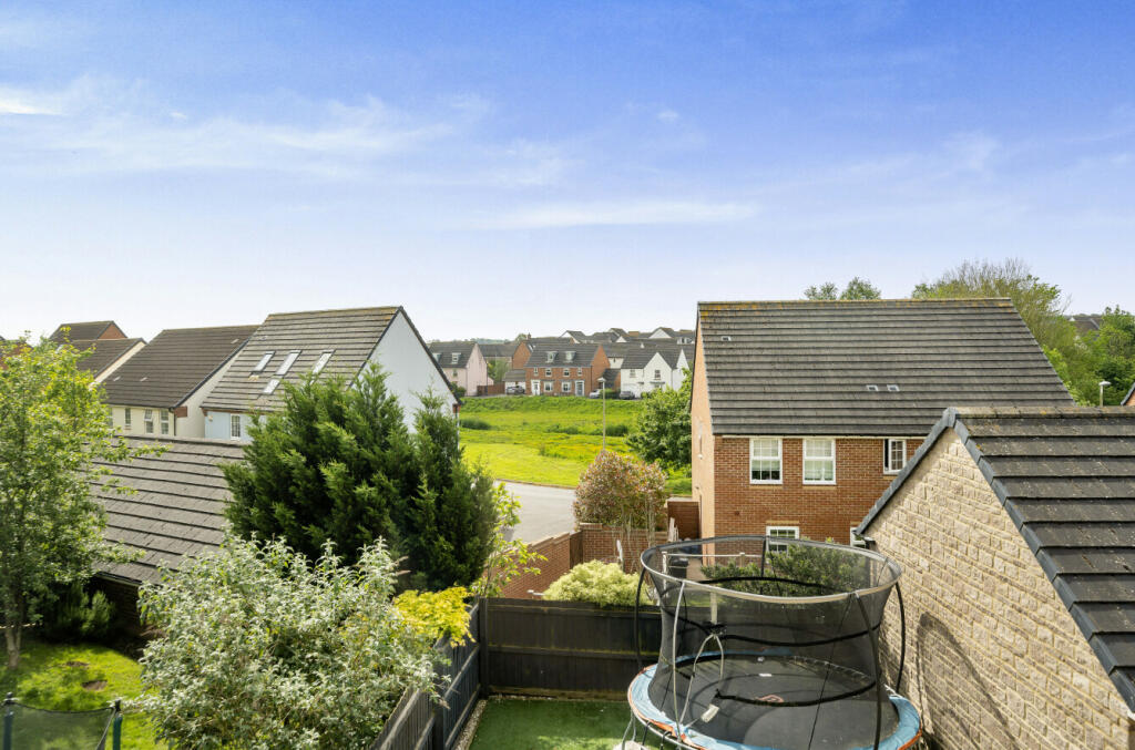 9 Redland Way