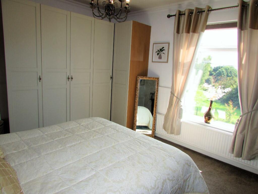 KnottLanes70bed1.JPG