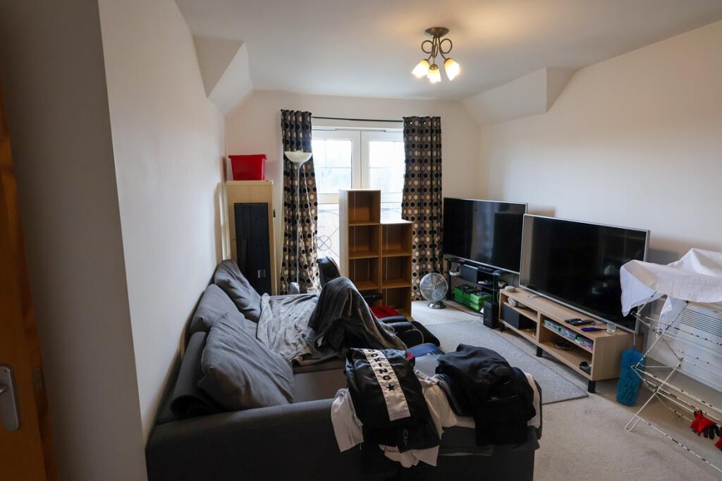 Lounge 1