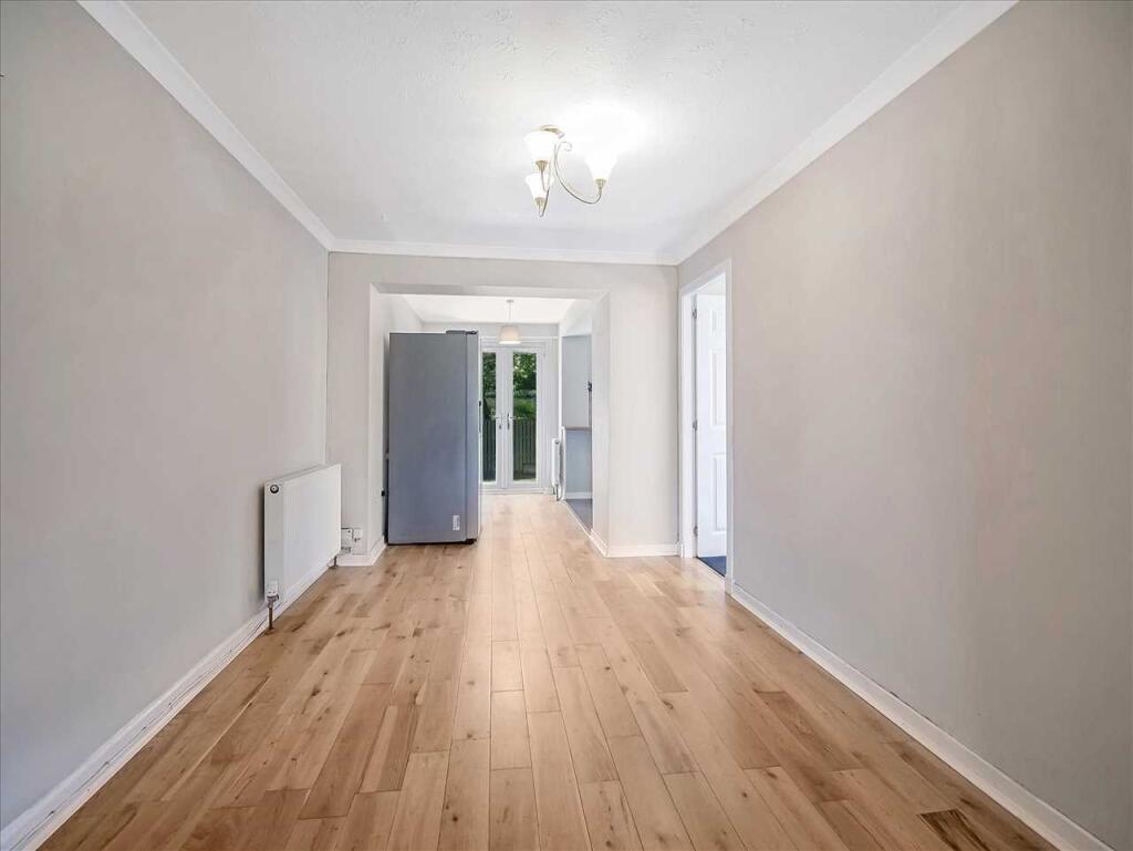 Dining Area (1)