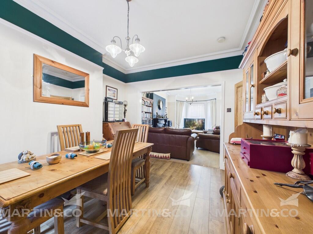 CAM02406G0-PR0520...