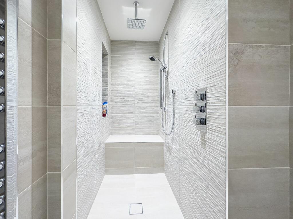 Ground floor ensuite