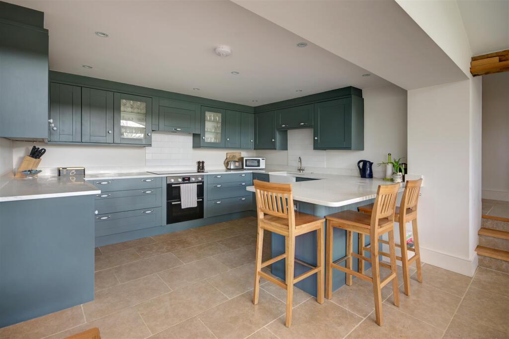 5 The Colony - Kitchen 1.jpg