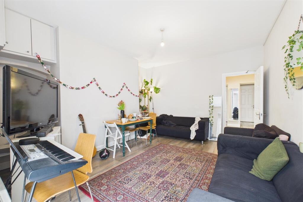 Basement Flat @ 54 St Pauls Road, Clifton, Bristol