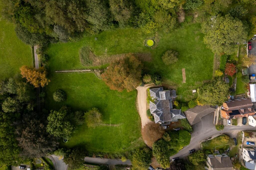 48 - Oakley House - GL5 5PQ - Web.jpg