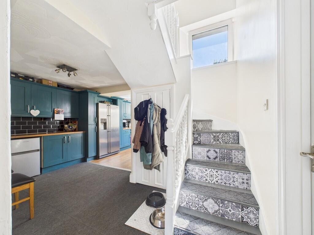 CAM02089G0-PR0524...