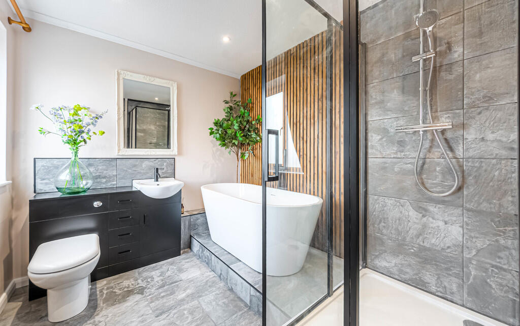 Master en-suite