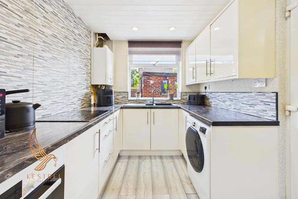 WhatsApp Image 2025-08-29 at 16.25.22 (3).jpeg