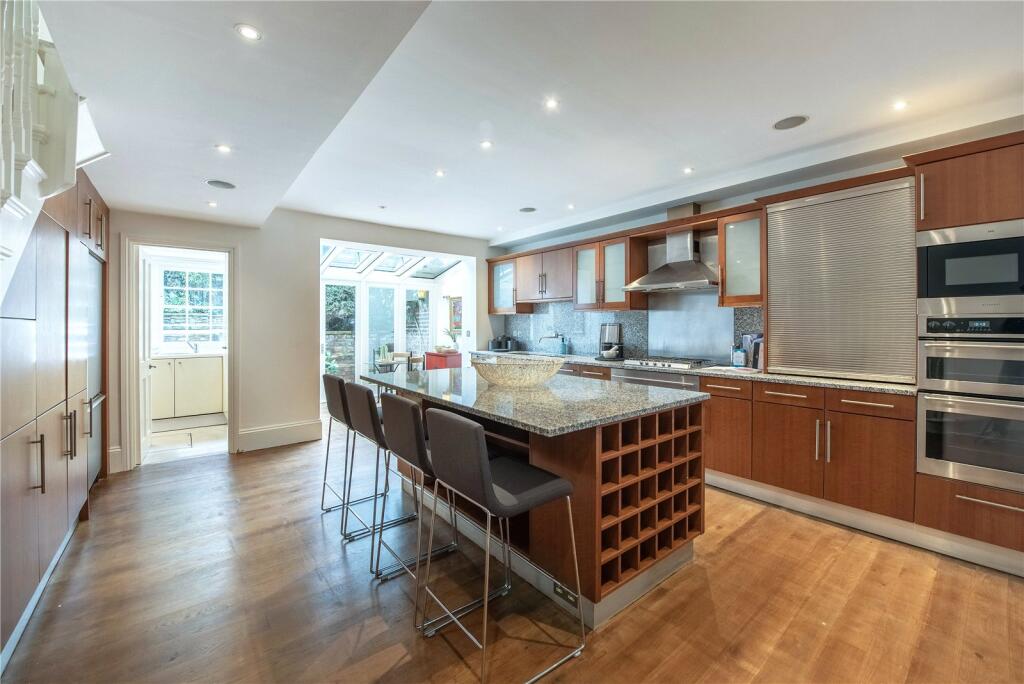 Kitchen 1
