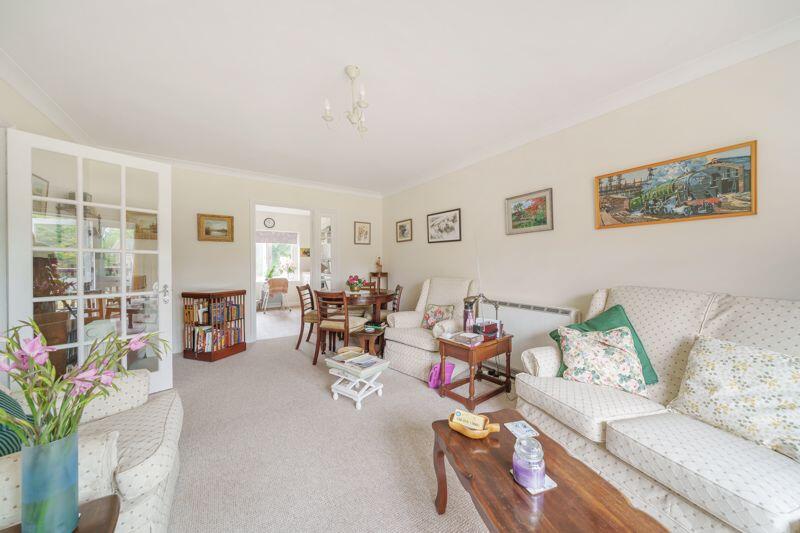 Living Room / Dining 