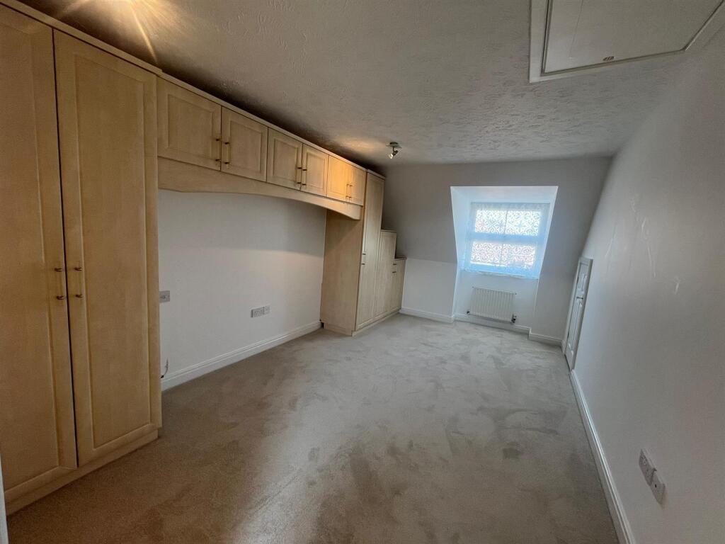 Third bedroom.jpg