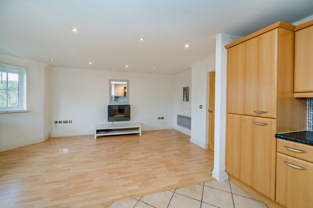 8617031-interior07-800.jpg