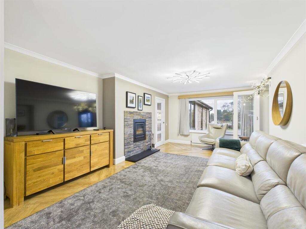Dining/Family Room