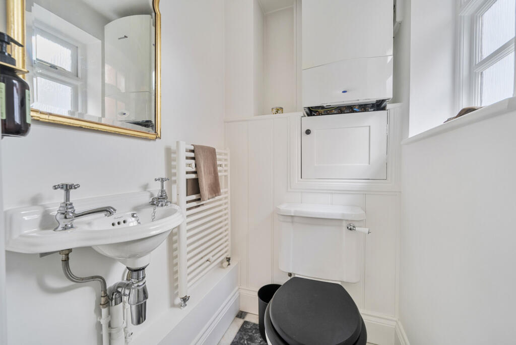 1294945-24-682b4f...