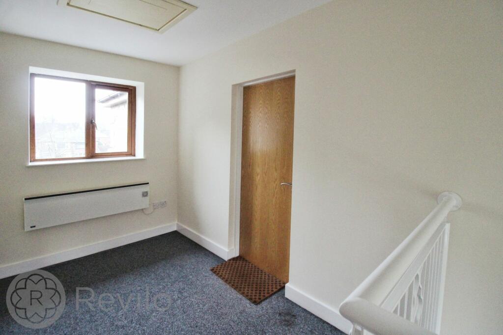 Communal Entrance Hall &amp; Landing