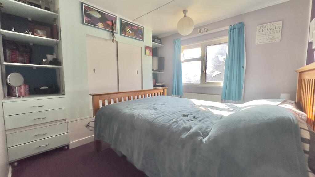 8616B4F0-A59C-4C2...