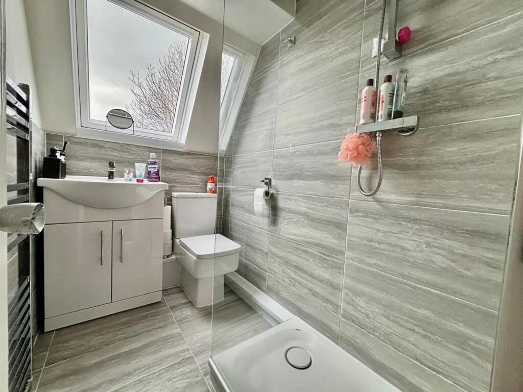 Shower Room / WC: