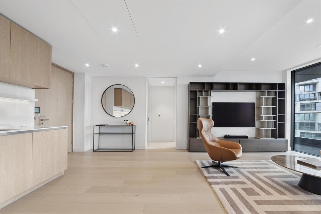 10 PARK DRIVE, 3704-34.jpg