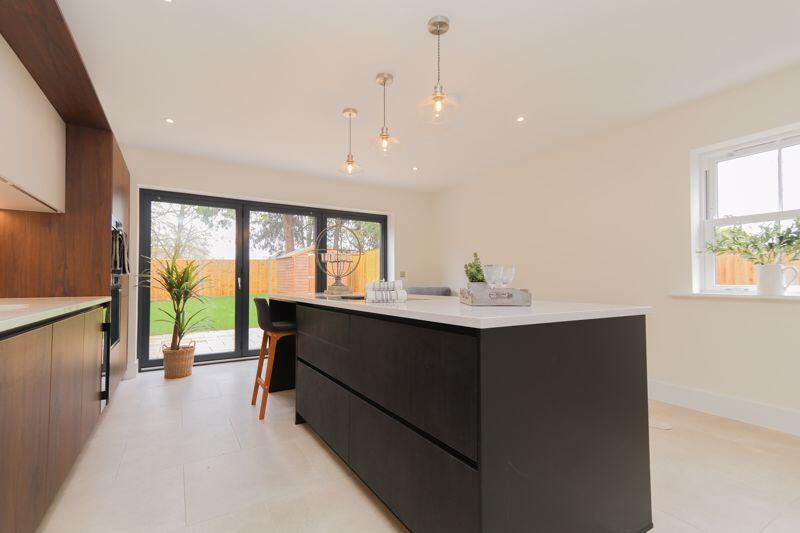 Open Plan Kitchen / Diner