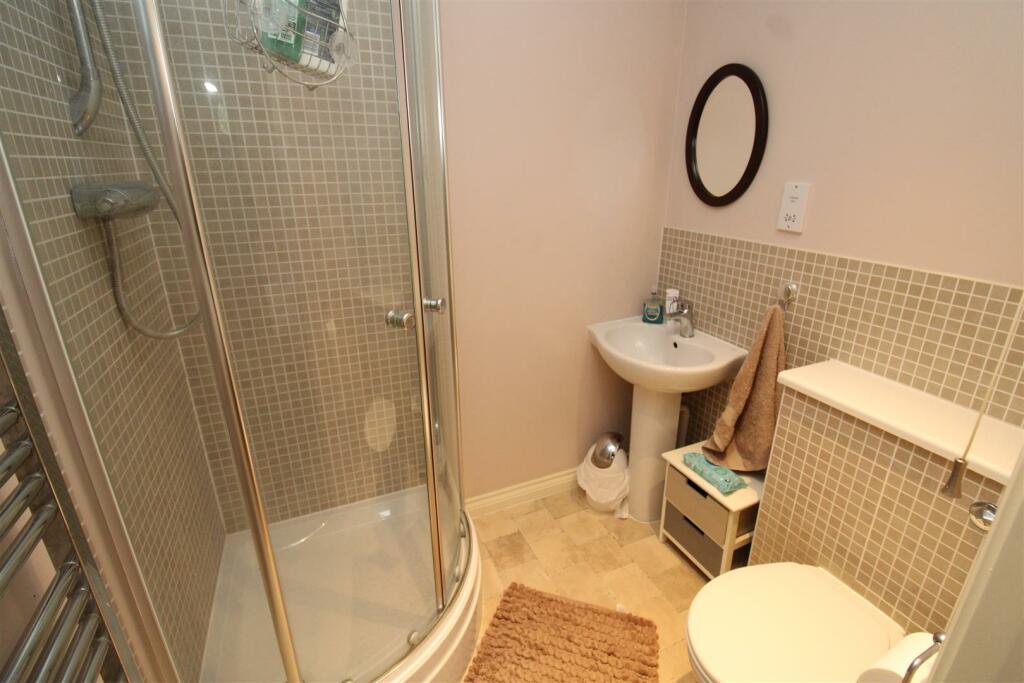 Ensuite shower room