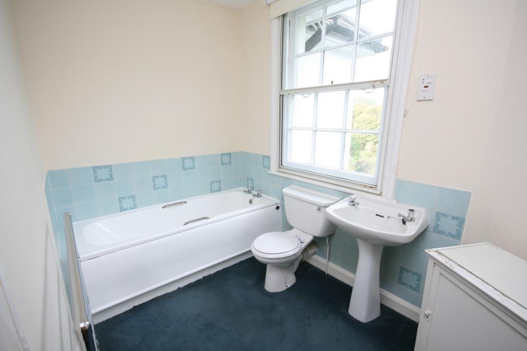 Ensuite bedroom 1