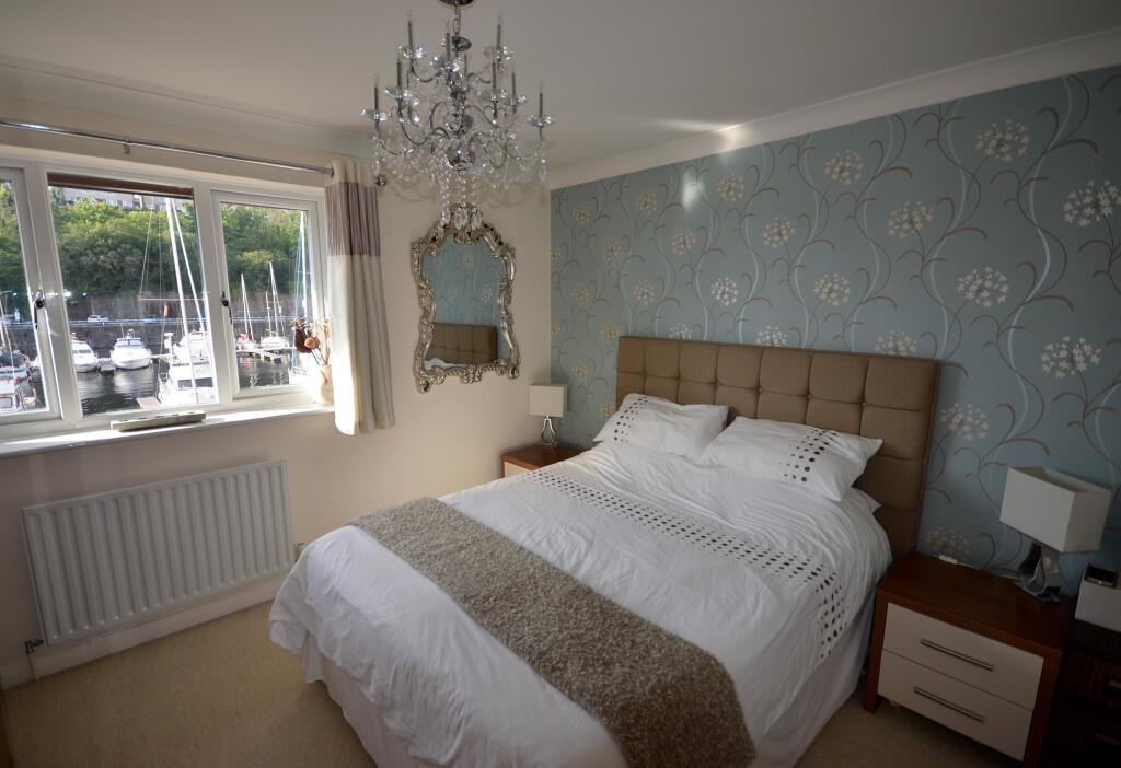Bedroom 1 (1)
