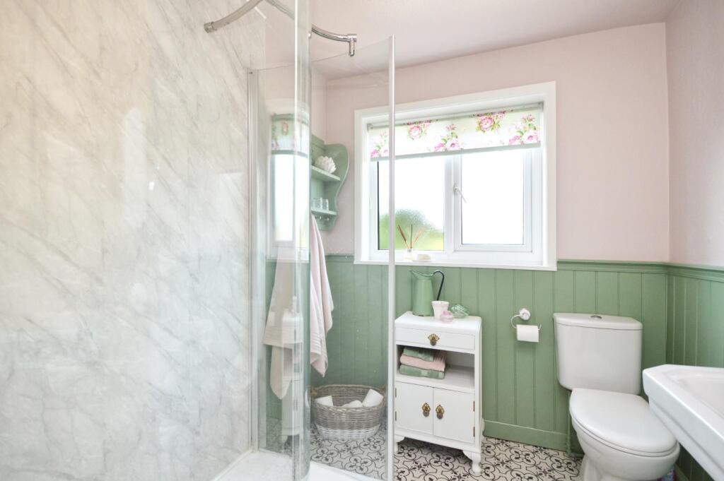 Family Shower Room