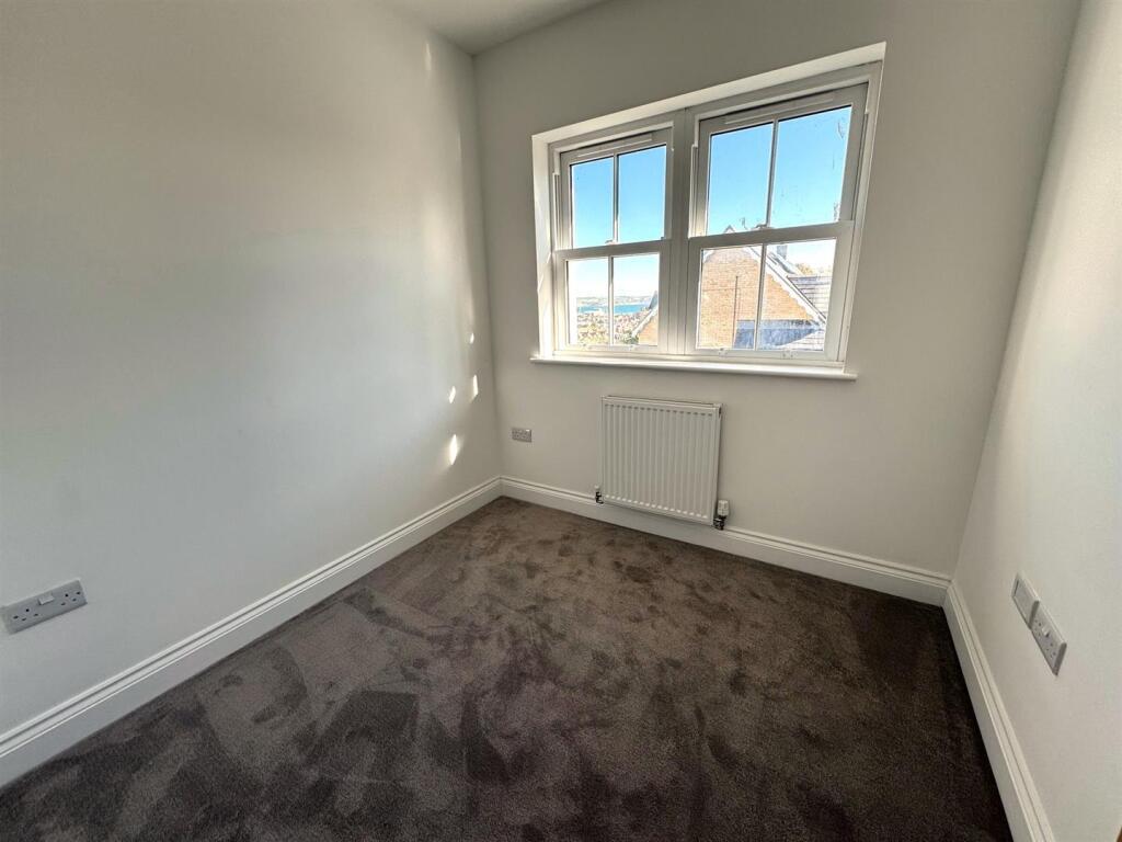 BEDROOM 3.jpg