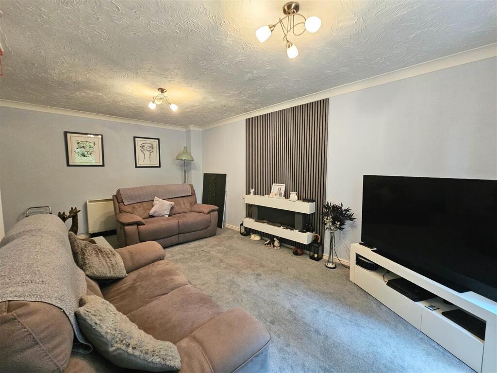 Flat 9, Pendene Court 1