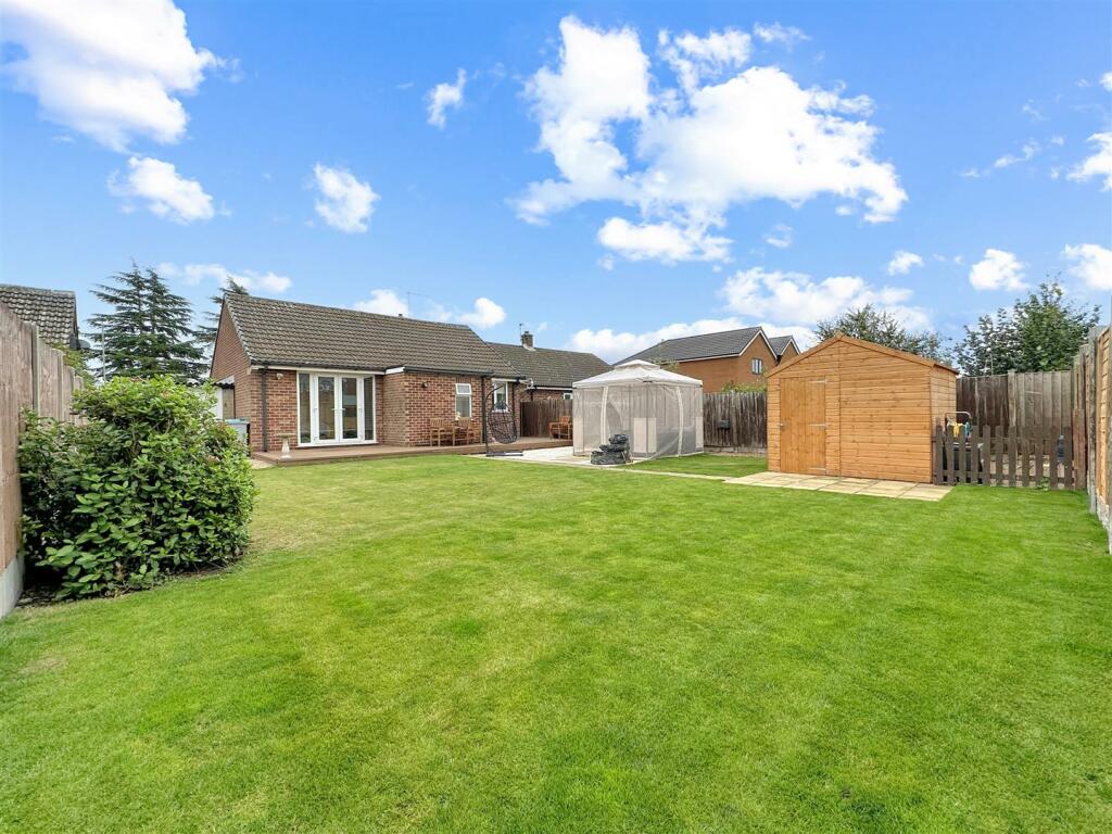 Well-Appointed Rear Eleation 049