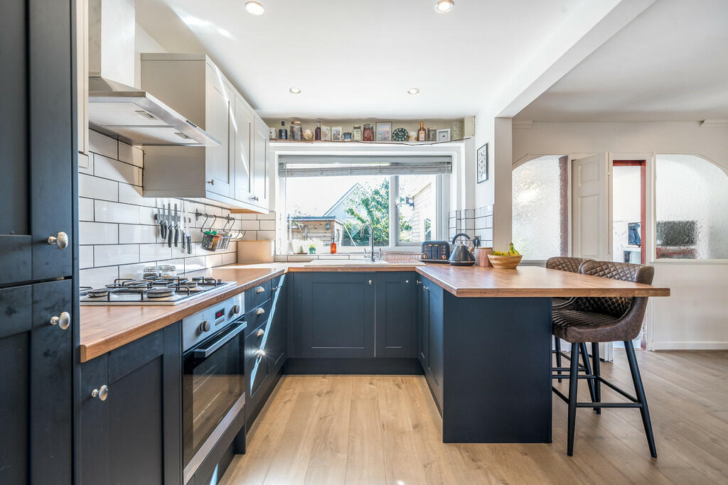 Open Plan Dining ...