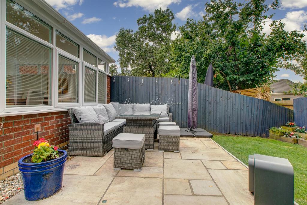 Blacktown Gardens, Marshfield, HernCrabtree (31).j