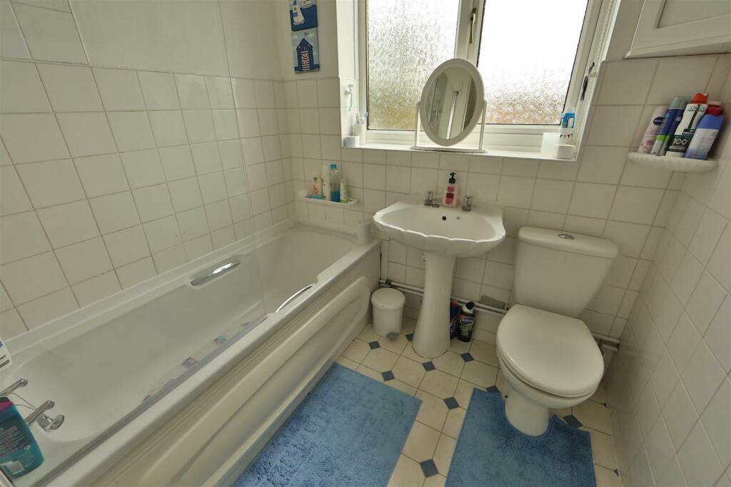 Bathroom.jpg