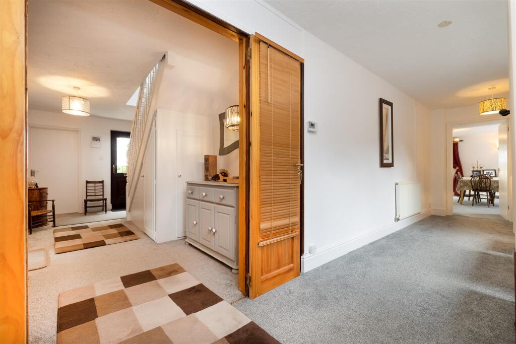 LE65 1RN TBMD-011.jpg