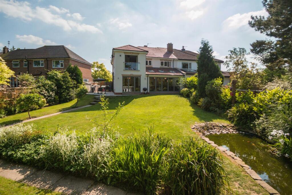 Gardens Aspect 3.jpg