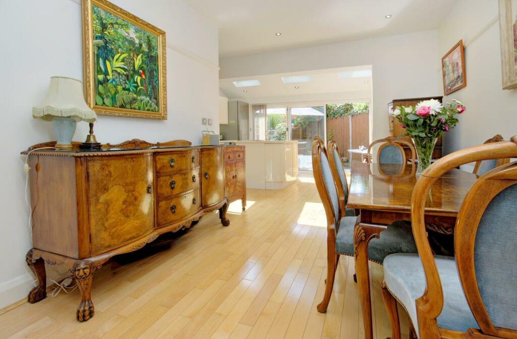 dinner area.jpg