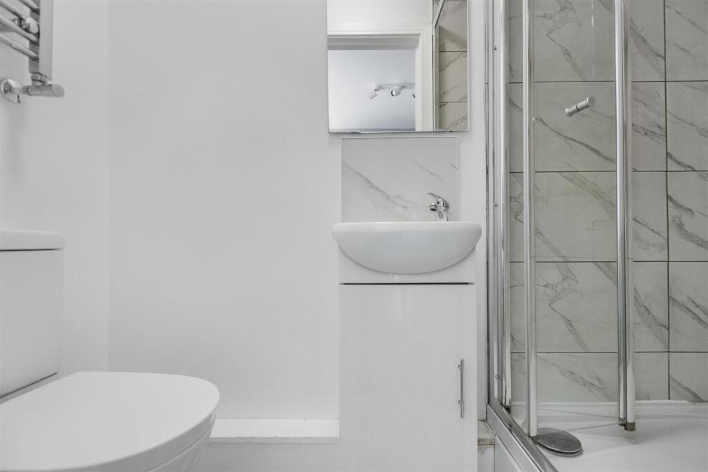 En Suite 1.jpeg