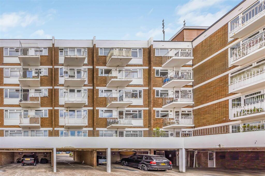 13 Anne¿s Court, Seafront, Hayling Island-Small-Po
