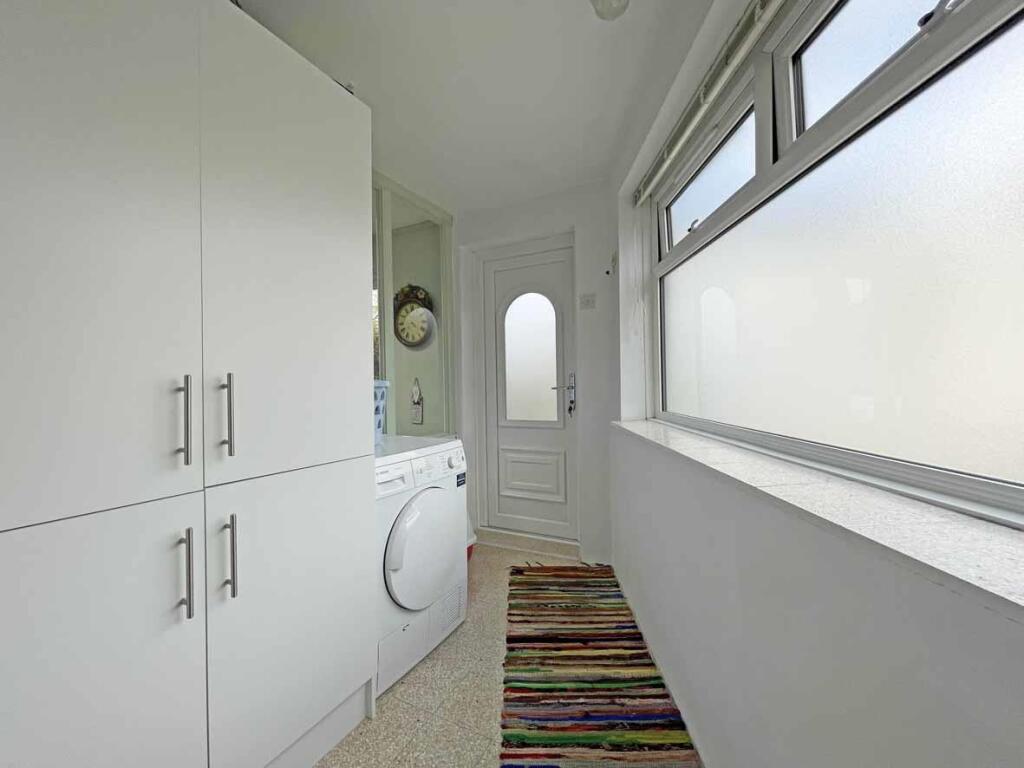 Vicarage Gardens 11 - New Utility.jpg