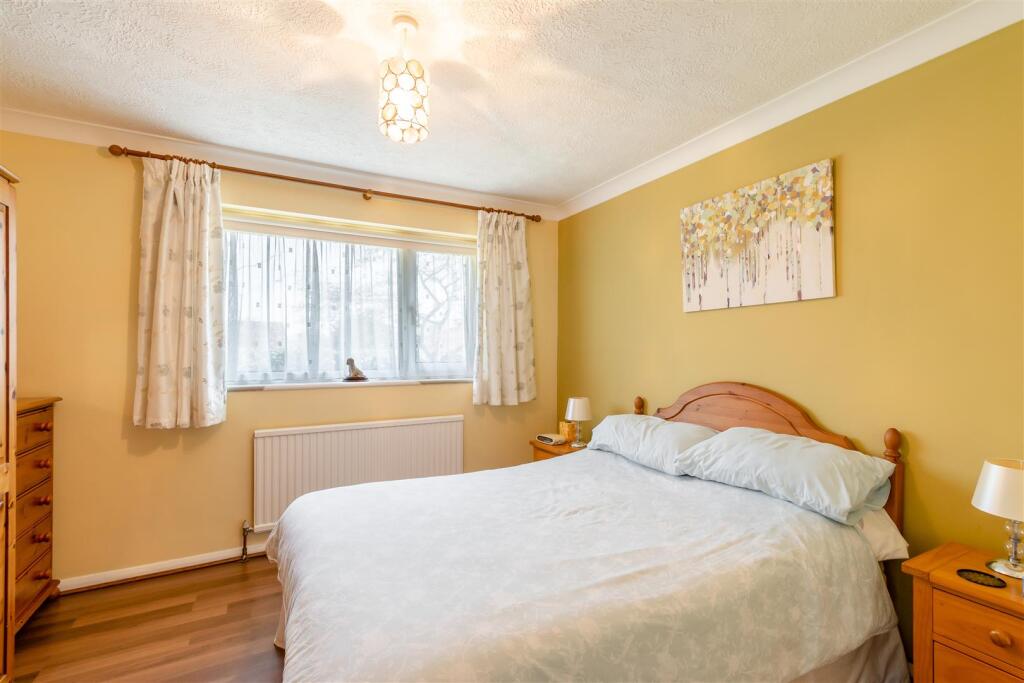 8643398-interior03.jpg