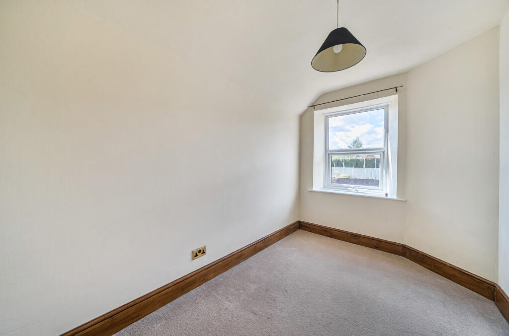 1347780-6-68b9923...