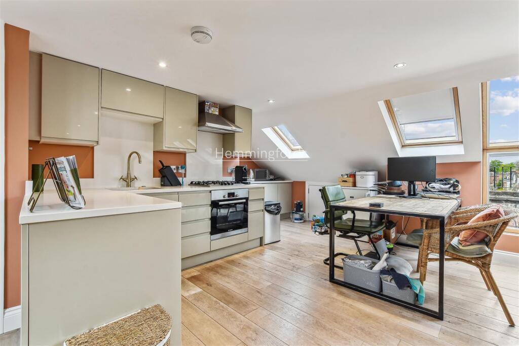 11-dcf18ba2-b9ae-4ef8-8815-abb7e0d80047GCHMF - Fla