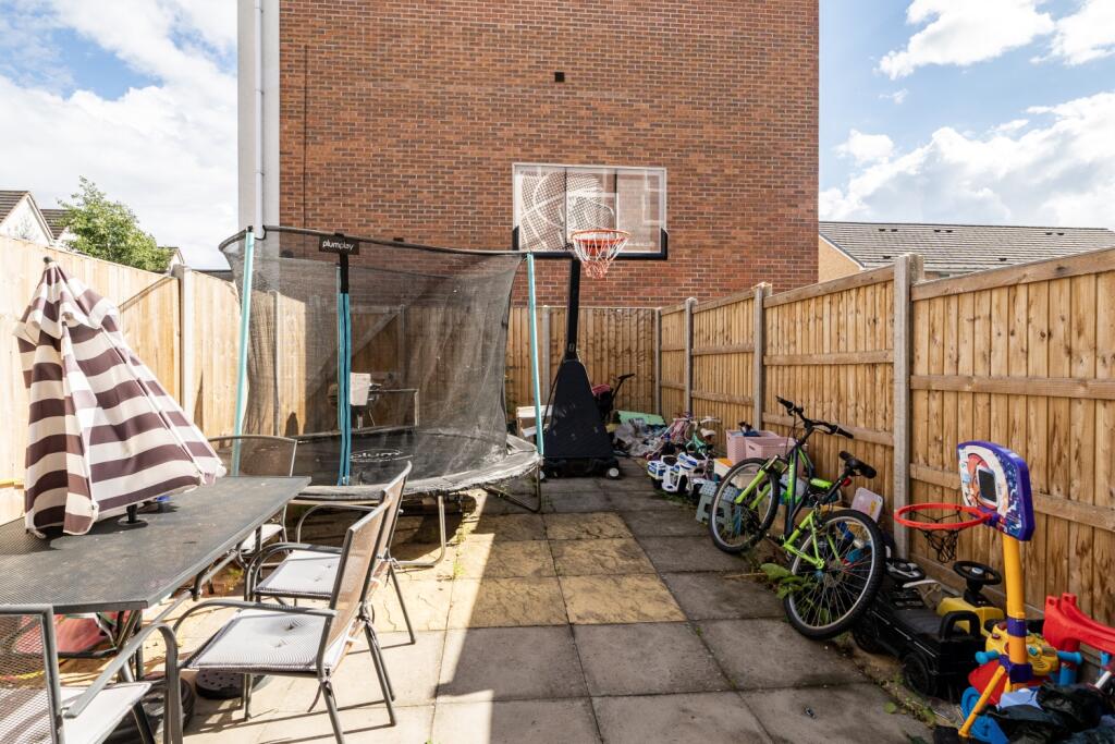 1340346-12-68b1c3dc1d80e